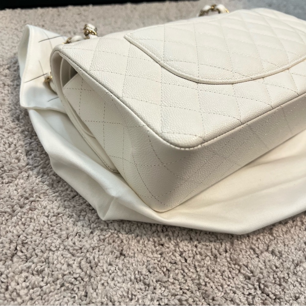 Chanel White Medium Classic Flap Bag - Picture 11 of 15